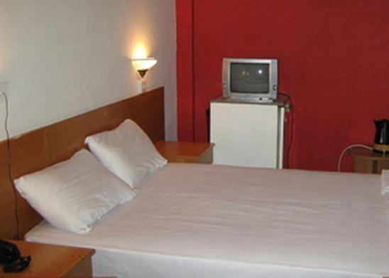 Sky Hotel Nicosia Exterior photo